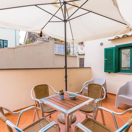 Starhost - Terazza Barbuti Apartment Salerno Ngoại thất bức ảnh