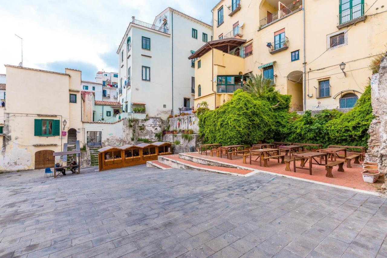 Starhost - Terazza Barbuti Apartment Salerno Ngoại thất bức ảnh